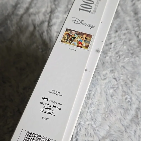 Disney Collector's Edition Ravensburger Pinocchio Puzzle 1000 Pieces - Picture 4 of 5